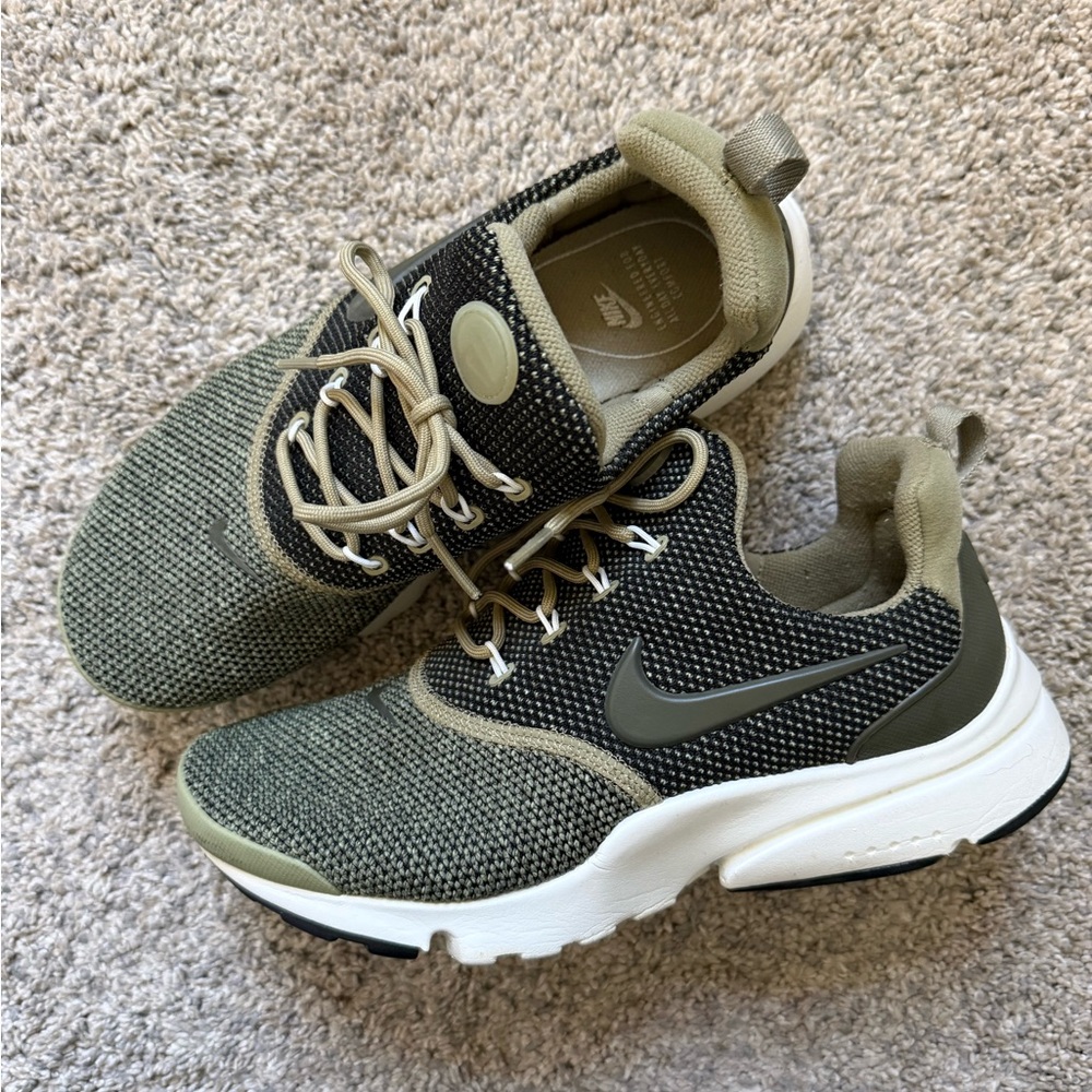Nike • Presto Fly SE Olive Green Knit Sneakers